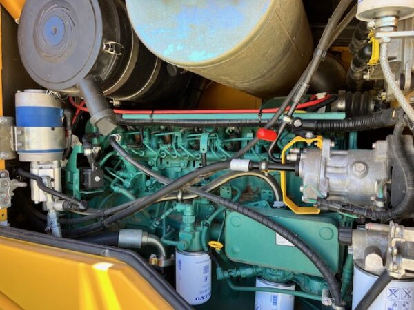 2022 Volvo L90F Loader - Image 19