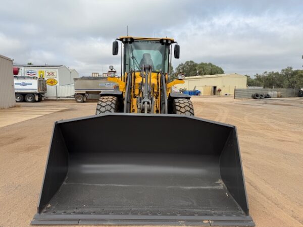2022 Volvo L90F Loader - Image 9