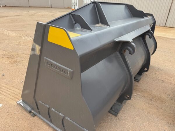 2022 Volvo L90F Loader - Image 16