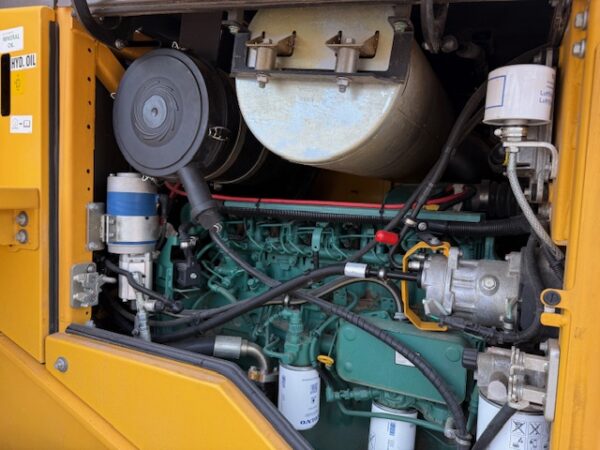 2022 Volvo L90F Loader - Image 17