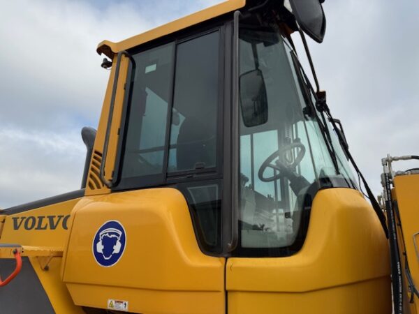 2022 Volvo L90F Loader - Image 21