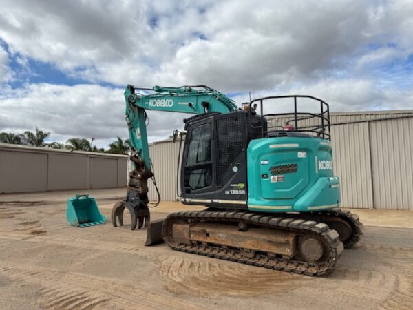 2020 Kobelco SK135SR-7 Excavator - Image 2