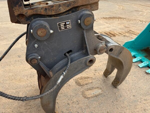 2020 Kobelco SK135SR-7 Excavator - Image 11
