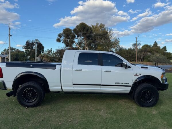 2019 RAM 2500 Megacab Longhorn - Image 6