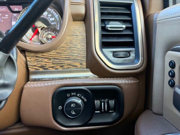 2019 RAM 2500 Megacab Longhorn - Image 42