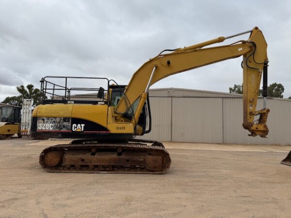 2004 Caterpillar 320CL Excavator - Image 5