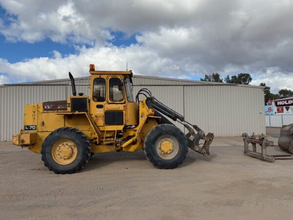 1993 Volvo L70 Loader/IT - Image 5