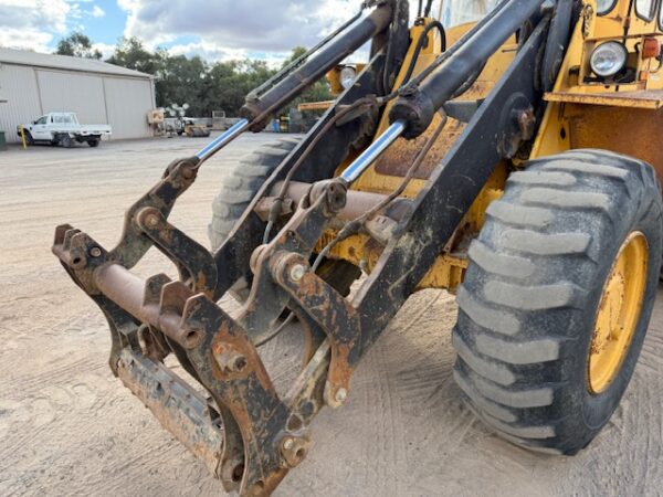 1993 Volvo L70 Loader/IT - Image 12