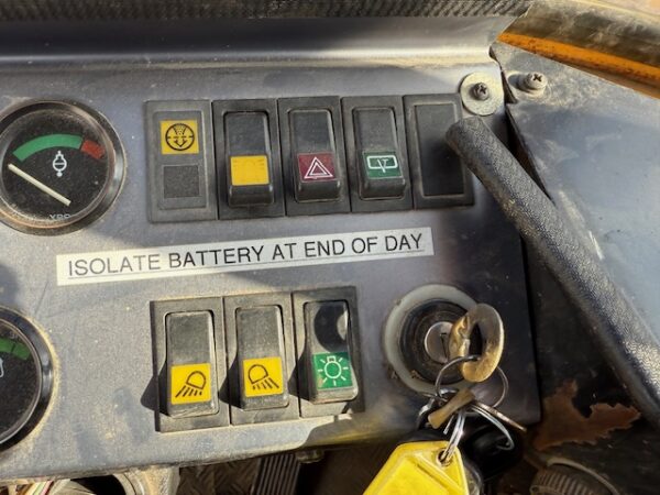 1993 Volvo L70 Loader/IT - Image 23