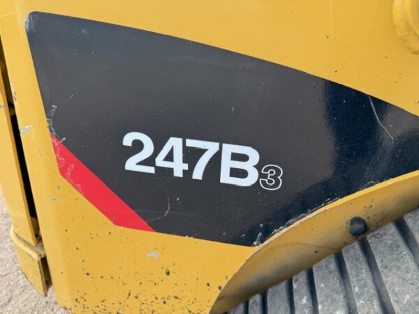 2012 Caterpillar 247B3 skid steer - Image 8