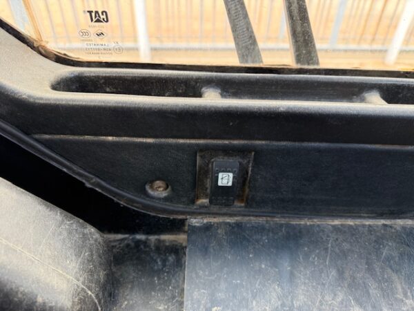 2012 Caterpillar 247B3 skid steer - Image 25