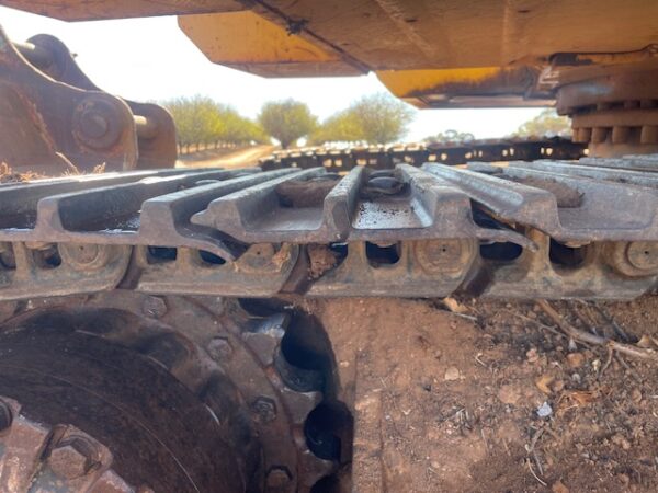 2011 Caterpillar 320DLRR Excavator - Image 3