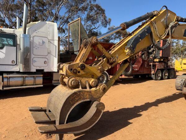 2011 Caterpillar 320DLRR Excavator - Image 14