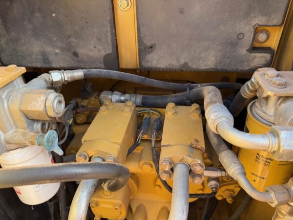 2011 Caterpillar 320DLRR Excavator - Image 25