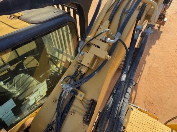 2011 Caterpillar 320DLRR Excavator - Image 29