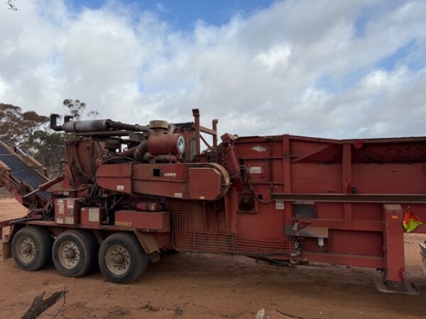 2010 Morbark 3800 Wood Hog Grinder - Image 19