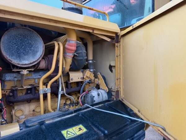 2005 Caterpillar 12H Series II Grader - Image 17