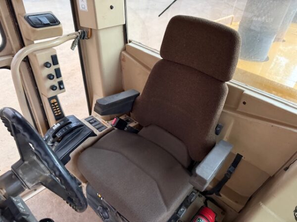2005 Caterpillar 12H Series II Grader - Image 22