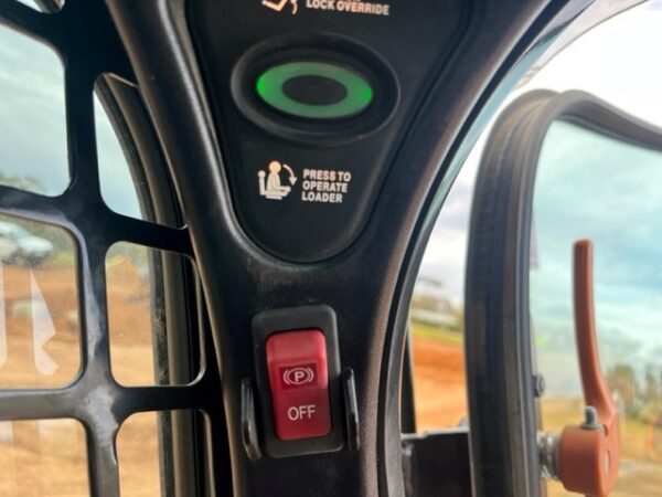 2020 Bobcat T595 Skidsteer - Image 16