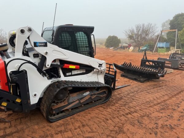2020 Bobcat T595 Skidsteer - Image 24