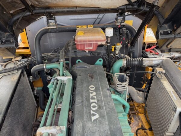 2008 Volvo A40E Articulated Dump Truck - Image 32