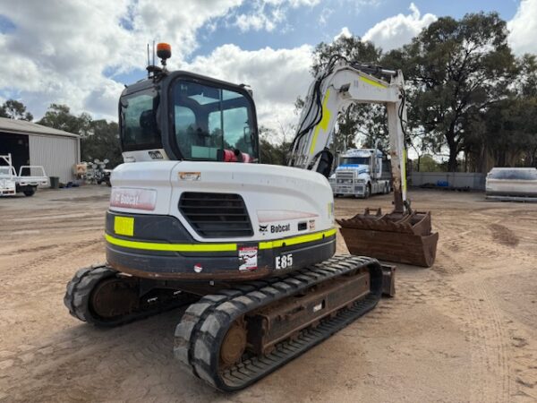 2015 Bobcat E85 Excavator - Image 4