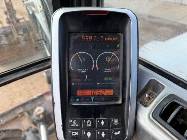 2015 Bobcat E85 Excavator - Image 21