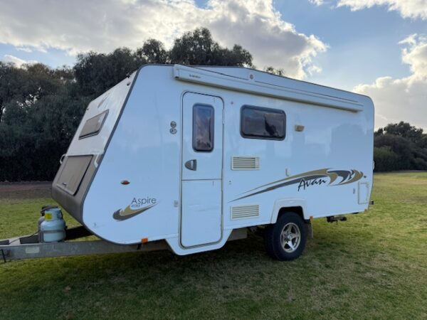 2012 Avan Aspire 499 Caravan - Image 6