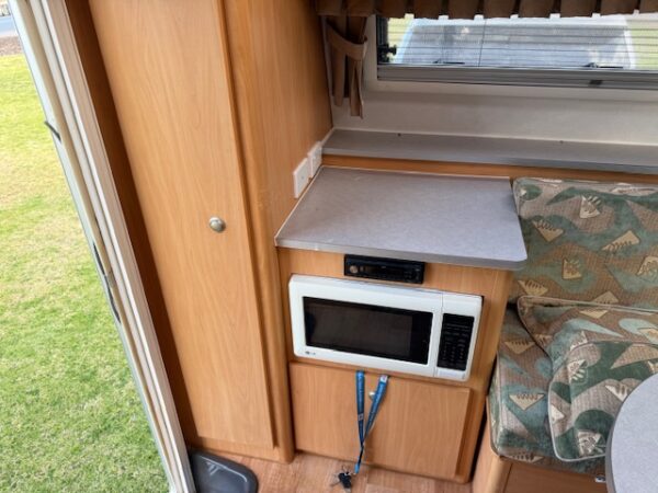 2012 Avan Aspire 499 Caravan - Image 20