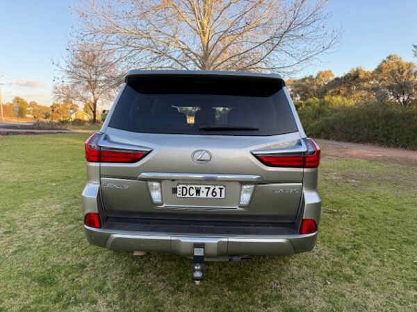 2016 Lexus LX570 Sports Luxury - Image 4