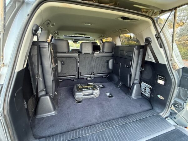 2016 Lexus LX570 Sports Luxury - Image 22