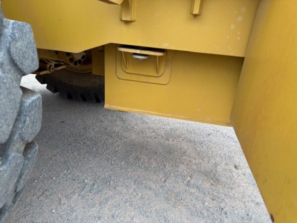 2017 Caterpillar 950GC Loader - Image 9