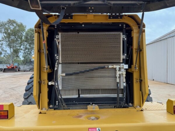 2017 Caterpillar 950GC Loader - Image 12