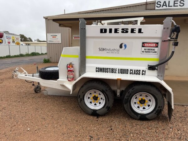 2022 Mildura Trailers 1000L Diesel Fuel Trailer - Image 3