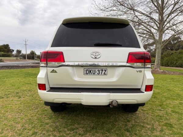 2017 Toyota Landcruiser Altitude VDJ200R - Image 7