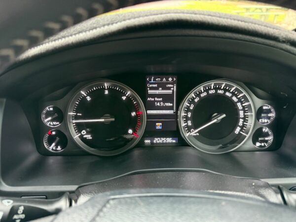 2017 Toyota Landcruiser Altitude VDJ200R - Image 14
