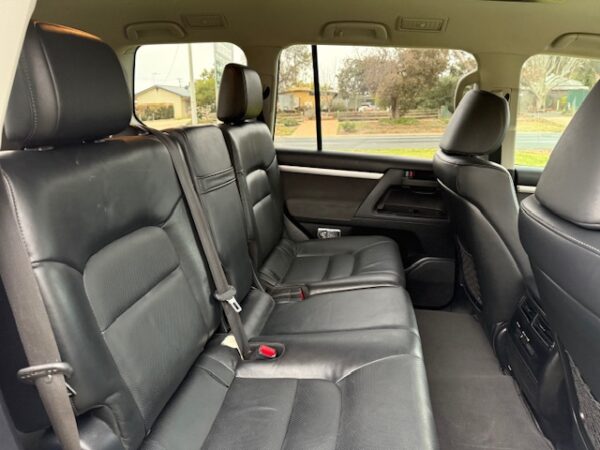 2017 Toyota Landcruiser Altitude VDJ200R - Image 19