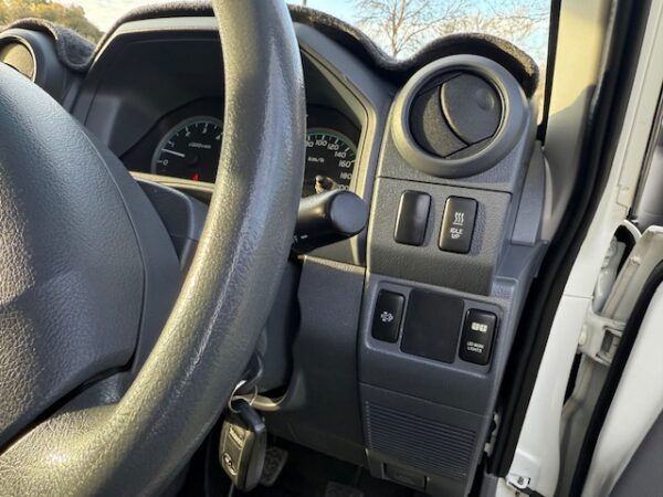 2019 VDJ79R Toyota Landcruiser GXL Twin cab - Image 17